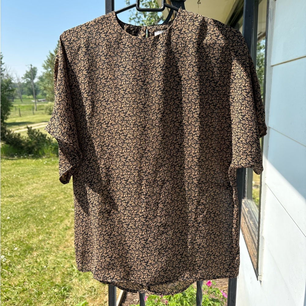 Women’s earthy vintage blouse